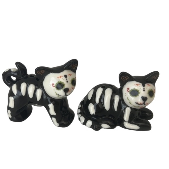 Halloween 🎃 mini set of salt and pepper shakers - Picture 1 of 10
